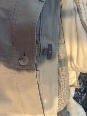 J. Jill Neutral Beige Lightweight classic shorts . Super soft comfortable. Comfy